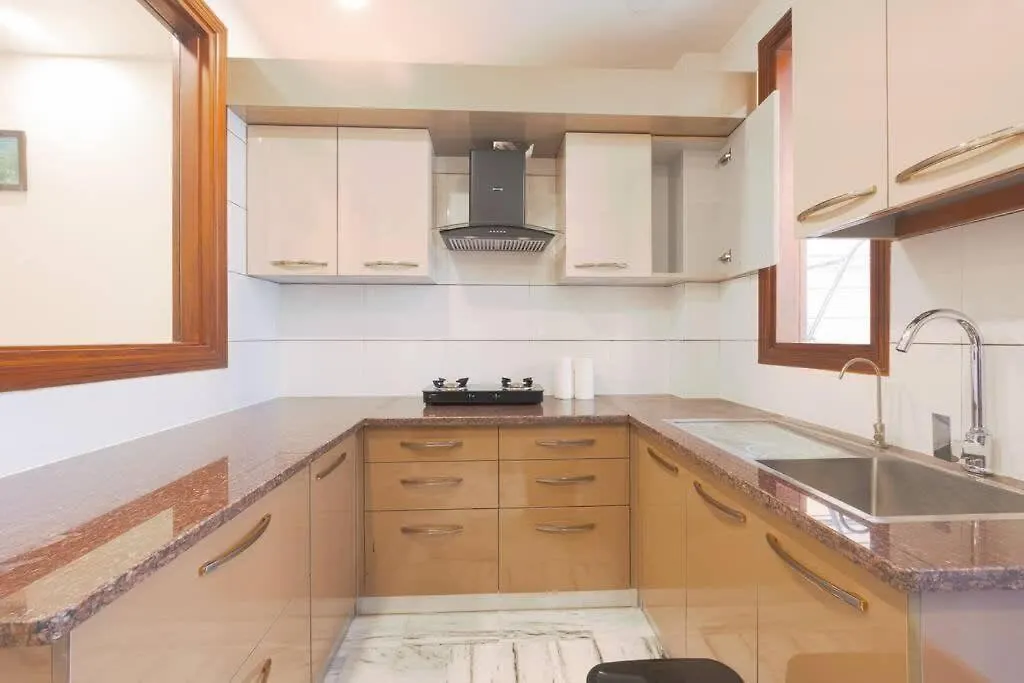 Urban Retreat - Stylish Ideal For Long Stays Gurgaon