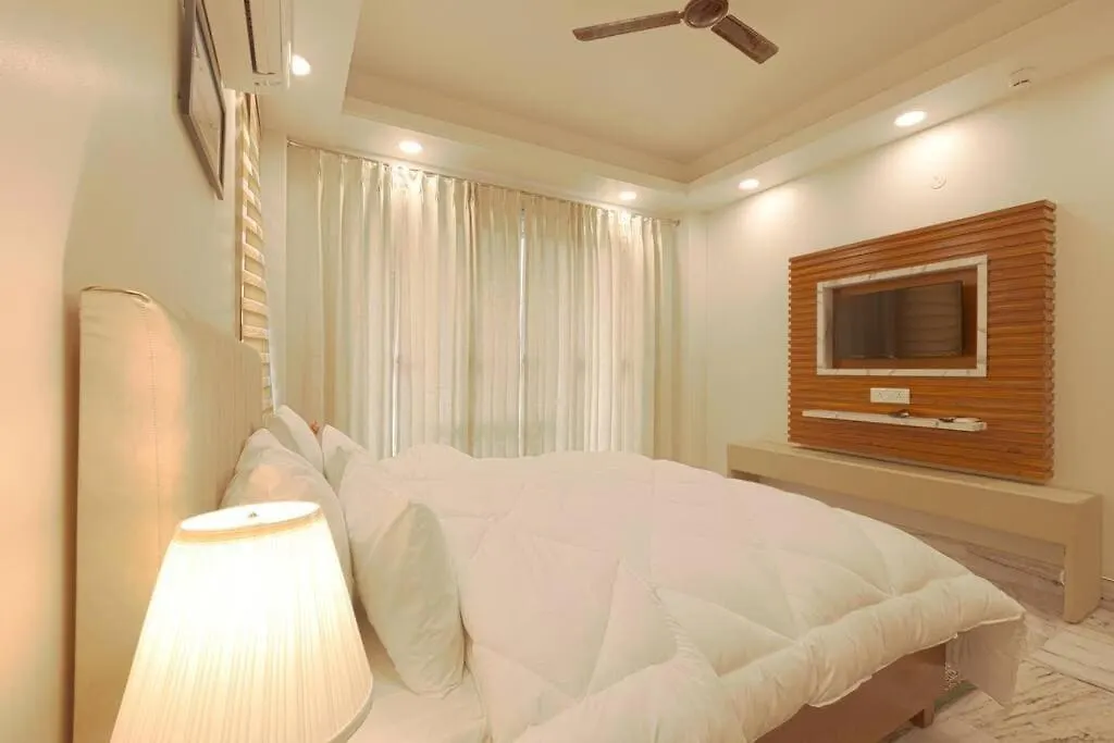 Urban Retreat - Stylish Ideal For Long Stays Gurgaon